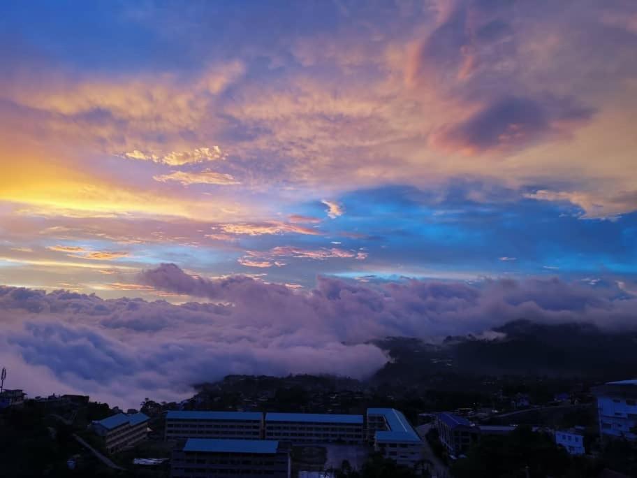 באגויו Vacation House In Baguio With Amazing Sunset Views מראה חיצוני תמונה